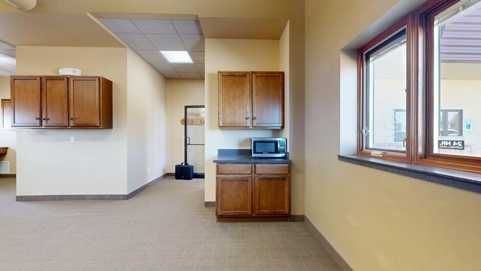 More Photos Of 1668 Gleneagles Blvd, Billings Office For Sale