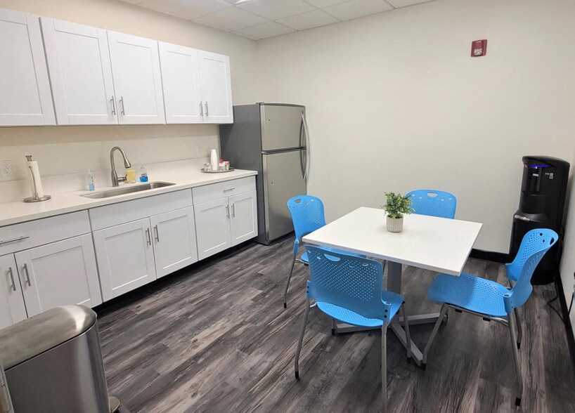 More Photos Of 3610 Central Ave, Riverside Coworking Space