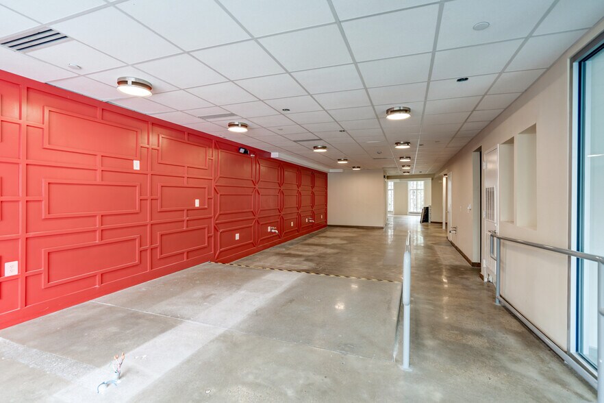 More Photos Of 2040 S St NW, Washington Office For Sale