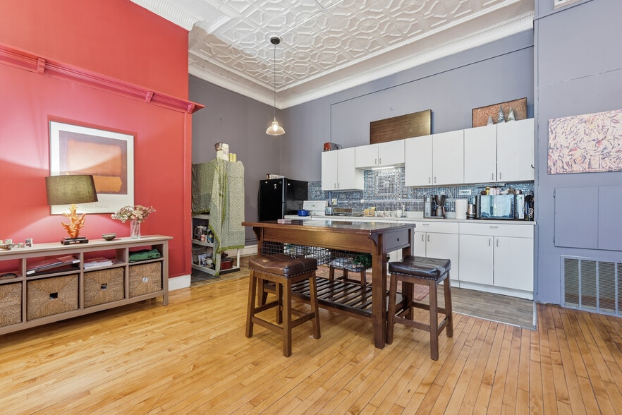 More Photos Of 284 High St, Holyoke Storefront Retail Residential For Sale