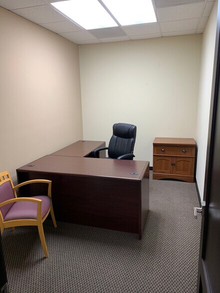 More Photos Of 1020 Aileen St, Lafayette Office Residential For Lease