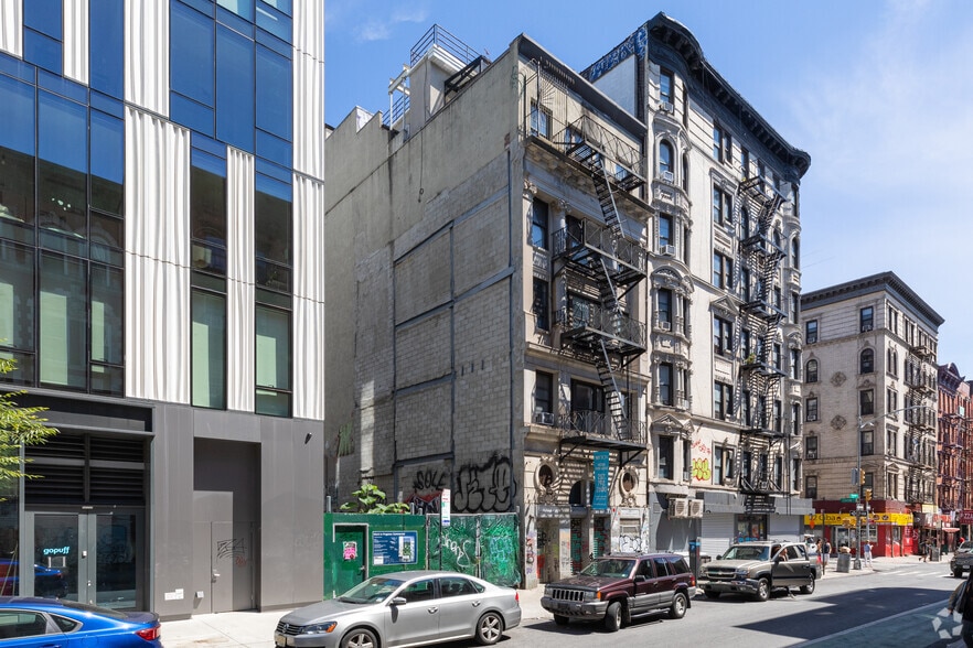 More Photos Of 158 Rivington St, New York Apartments For Lease