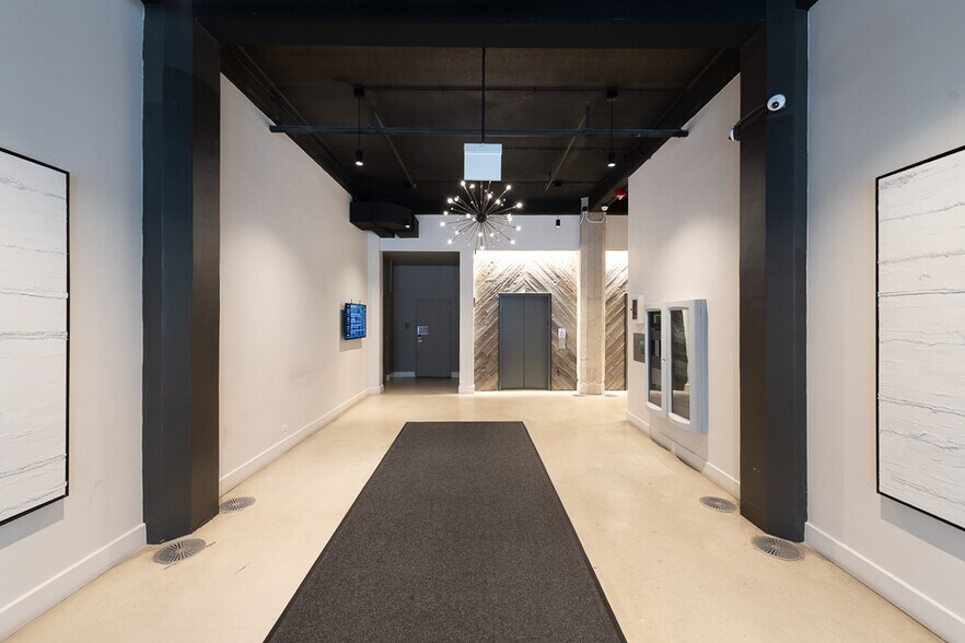 More Photos Of 850 W Jackson Blvd, Chicago Office For Lease