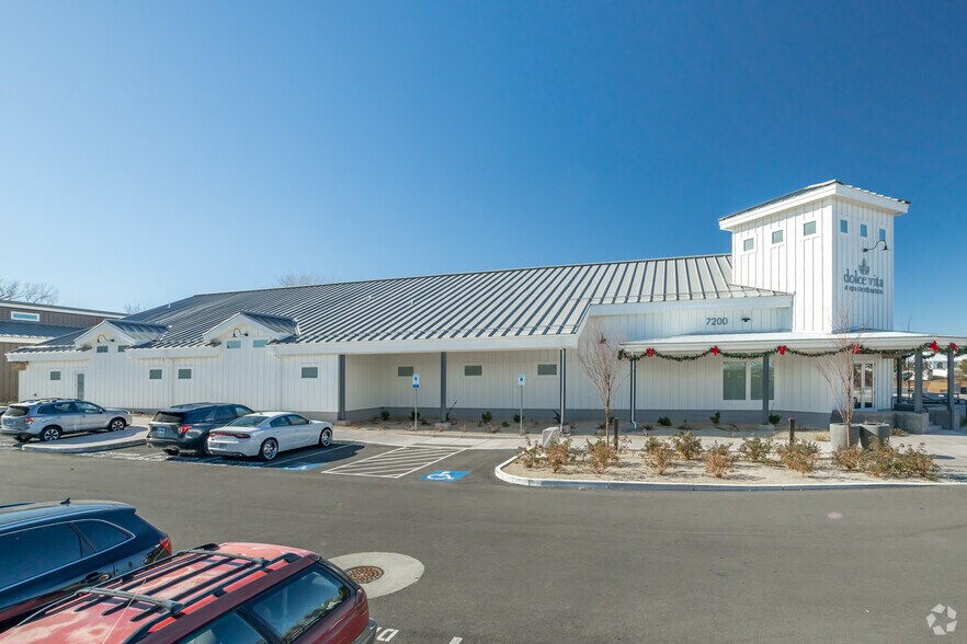 More Photos Of 7200 Rancharrah Pky, Reno General Retail For Sale