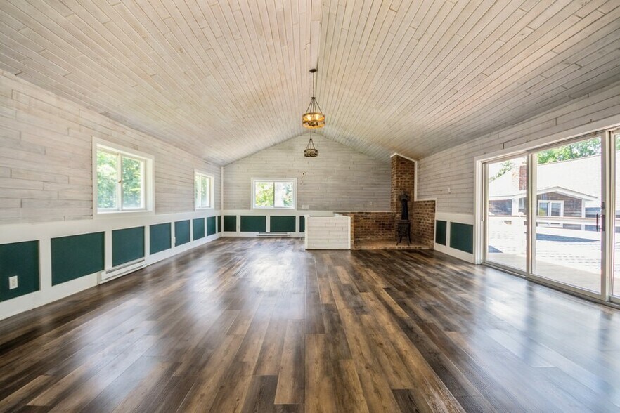 More Photos Of 584 Milltown Rd, Brewster Village Specialty For Sale