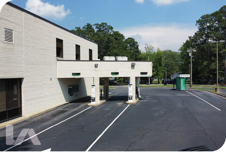 More Photos Of 1900 W Vernon Ave, Kinston Bank For Sale