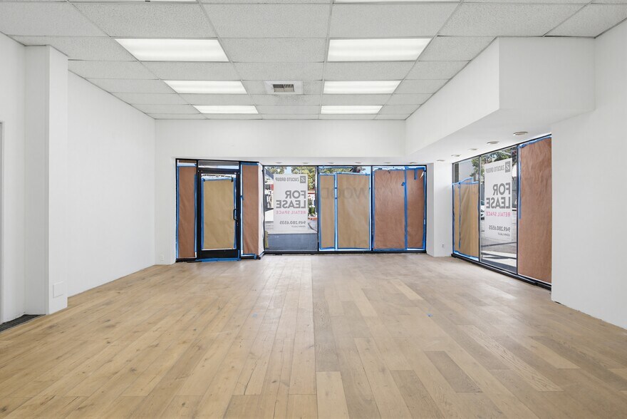 More Photos Of 718-734 Santa Monica Blvd, Santa Monica Storefront Retail Office For Lease