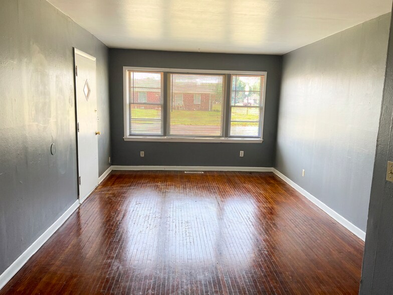 More Photos Of 6442 n bayley, Wichita Apartments For Sale