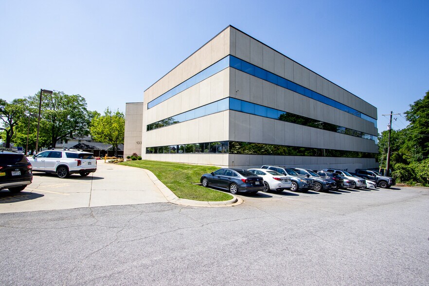 More Photos Of 1331 Elmwood Ave, Columbia Loft Creative Space For Lease