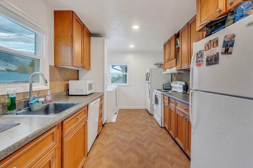More Photos Of 695 N 800 E, Provo Apartments For Sale