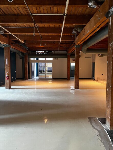 More Photos Of 409 W Huron St, Chicago Loft Creative Space For Lease