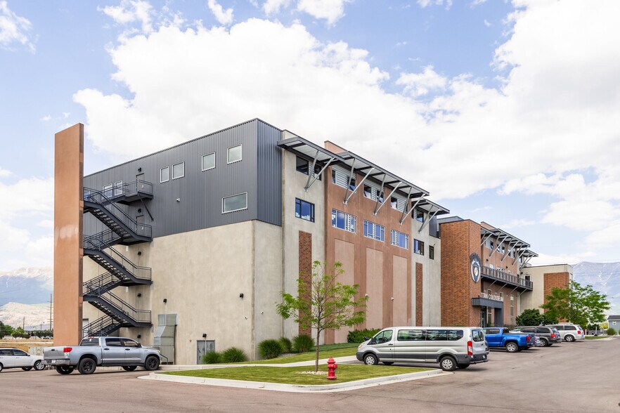 More Photos Of 600 S Geneva Rd, Orem Schools For Sale