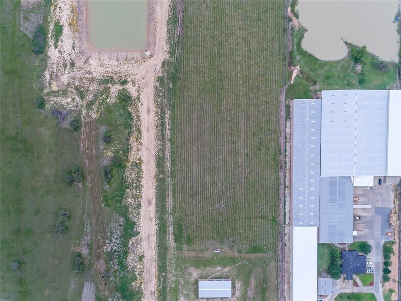 More Photos Of 2245 Randon Dyer, Rosenberg Warehouse For Sale