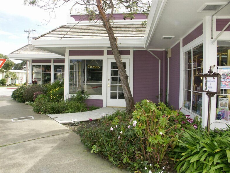 More Photos Of 529 Central Ave, Pacific Grove Office Residential For Lease