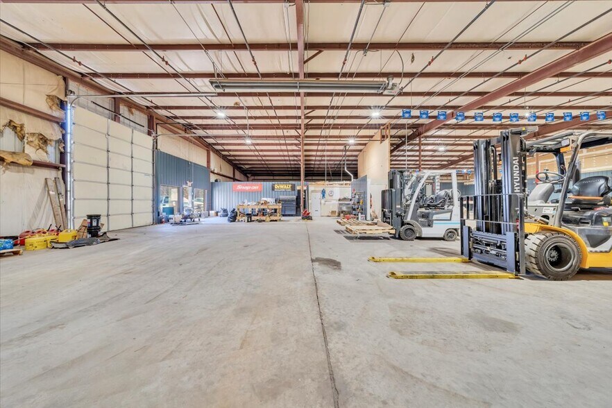 More Photos Of 81 5th Ave, Collinsville Manufacturing For Sale