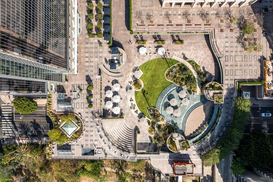 More Photos Of 350 S Grand Ave, Los Angeles Office For Lease