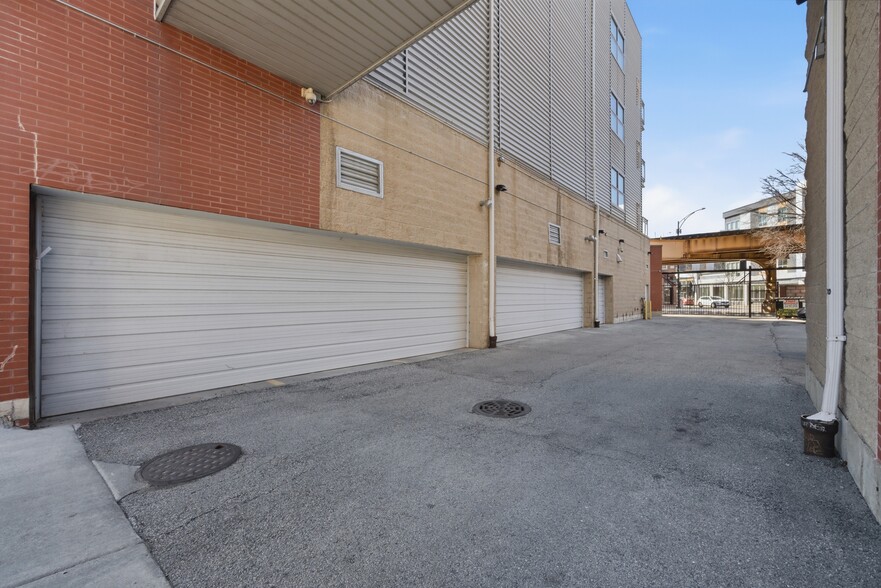 More Photos Of 2000 N Milwaukee Ave, Chicago Apartments For Sale