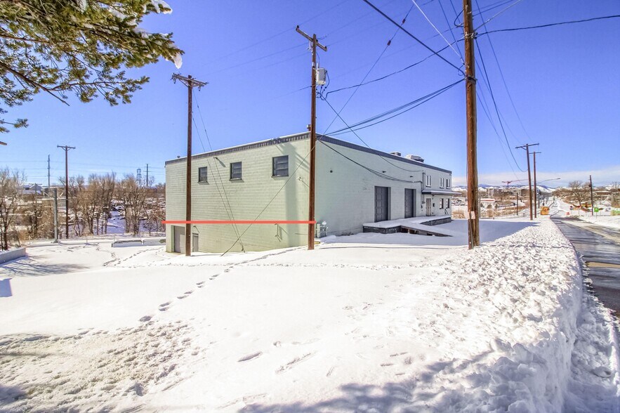 More Photos Of 5600 W 13th Ave, Denver Warehouse For Sale