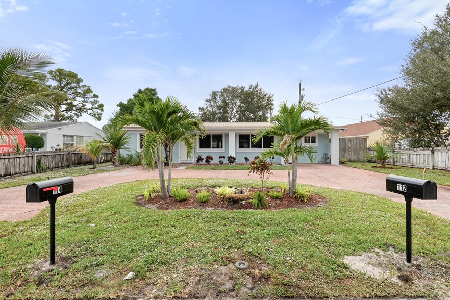 More Photos Of 112 Milton St, Lantana Apartments For Sale