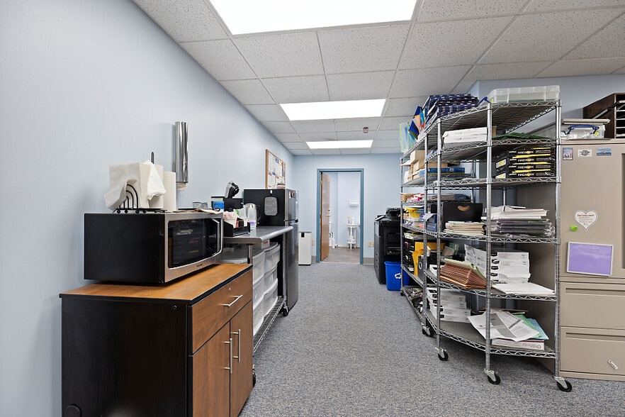 More Photos Of 219 Capitol St, Augusta Office For Lease