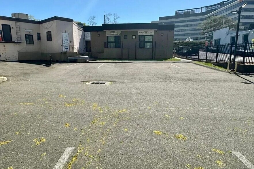 Primary Photo Of 3034 Summer St, Stamford Storefront For Lease