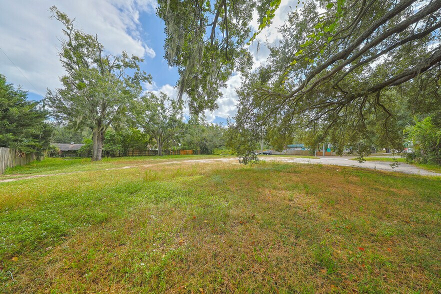 More Photos Of 370 Morrison Rd, Brandon Land For Lease