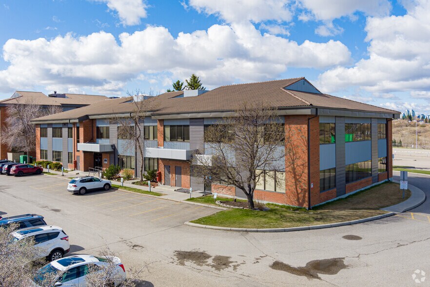 Primary Photo Of 811 Manning Rd NE, Calgary Office For Lease
