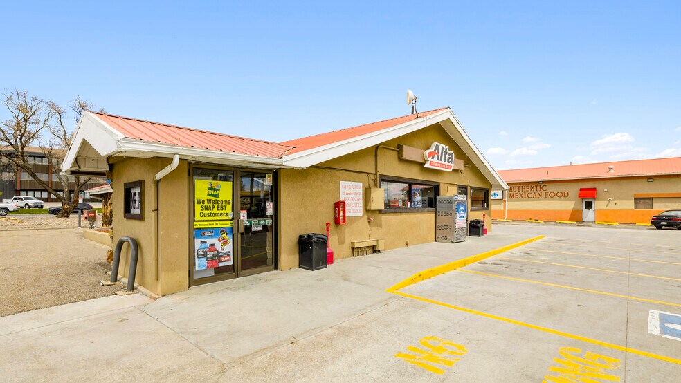 More Photos Of 2506 Dewar Dr, Rock Springs Service Station For Sale