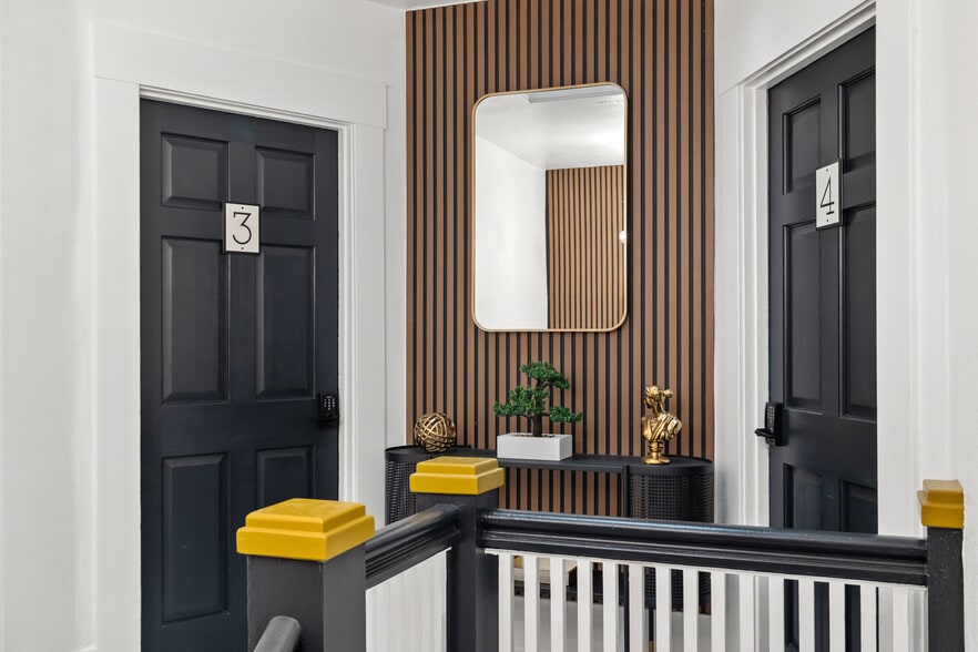 More Photos Of 1055 21st Street, San Diego Apartments For Sale