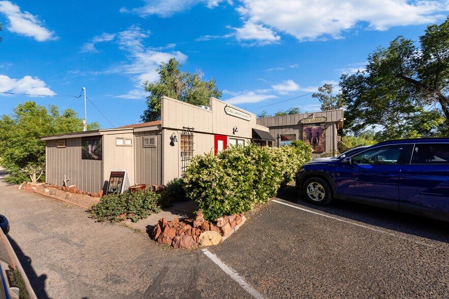 More Photos Of 2679 W State Route 89A, Sedona Restaurant For Sale