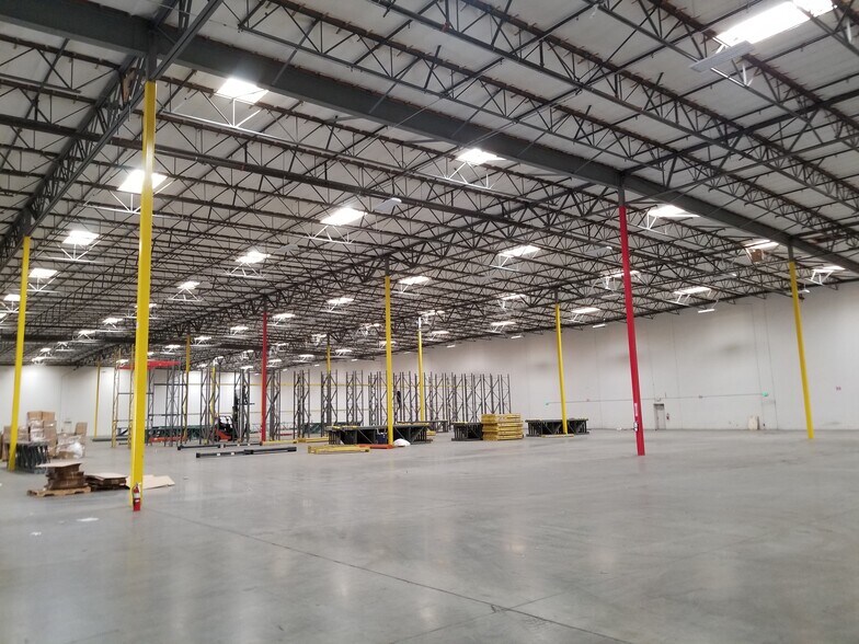 More Photos Of 13500 Marlay Ave, Fontana Warehouse For Lease