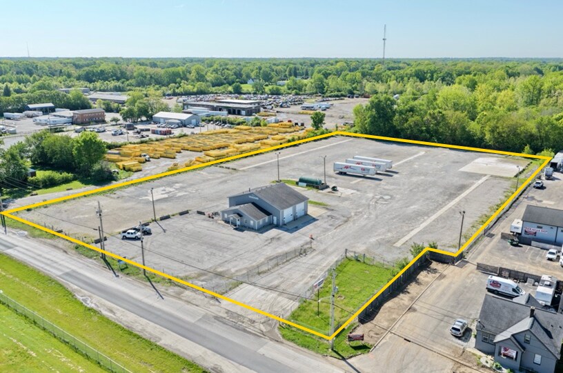 Primary Photo Of 905-909 W Troy Ave, Indianapolis Service For Lease