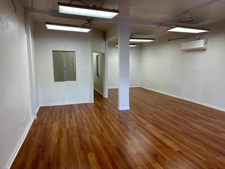 More Photos Of 1667-1671 Anaheim St, Harbor City Storefront Retail Office For Lease