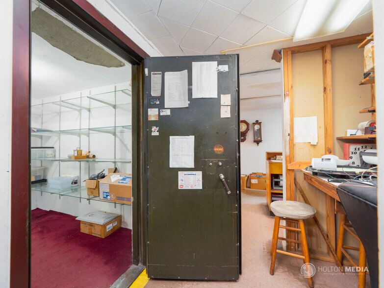 More Photos Of 1418 Newcastle St, Brunswick Storefront For Lease