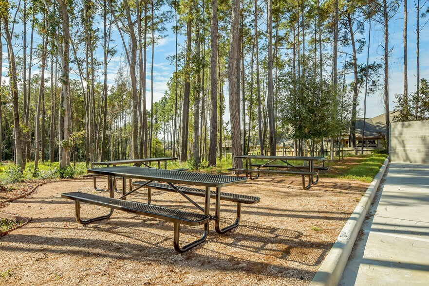 More Photos Of 2064 N FM 3083 Rd W, Conroe Office For Sale