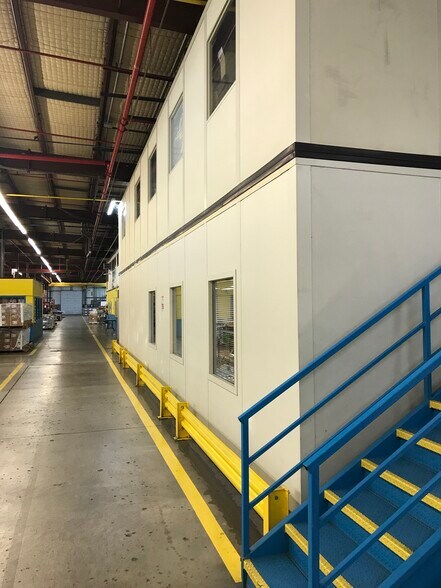 More Photos Of 945 Lafayette Rd, Medina Manufacturing For Lease