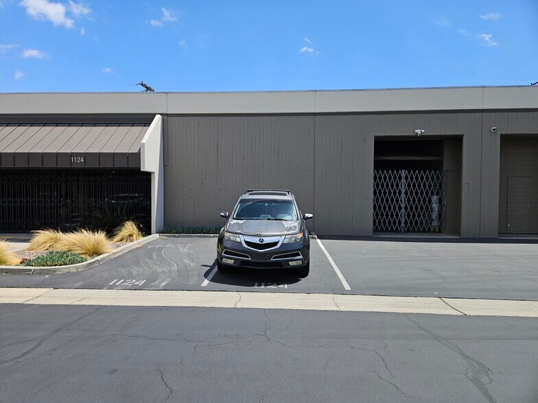More Photos Of 1116-1124 E Valencia Dr, Fullerton Research And Development For Lease