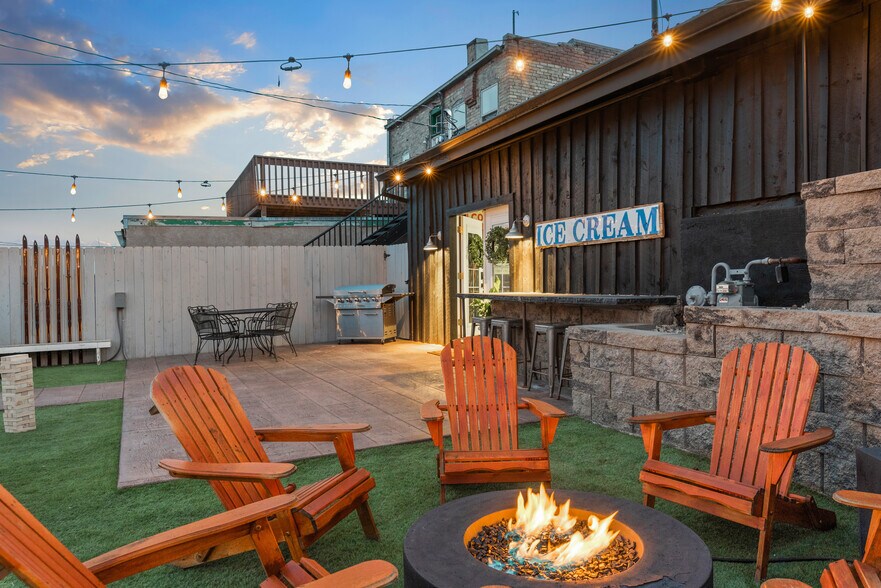 More Photos Of 120 S 3rd St, Victor Restaurant For Sale