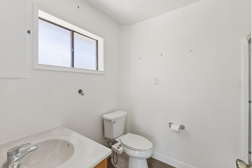 More Photos Of 3851 Vineyard Ave, Pleasanton Multifamily For Sale