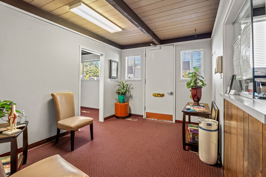 More Photos Of , Ukiah Office For Sale