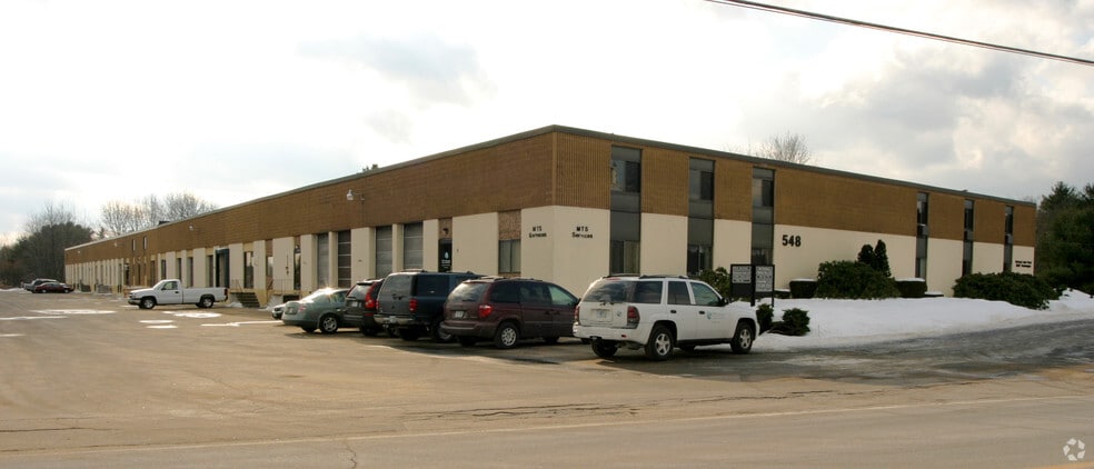 More Photos Of 548 Donald St, Bedford Warehouse For Lease