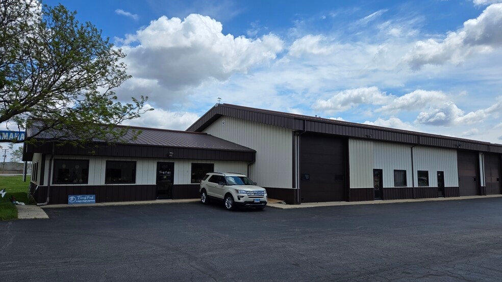 More Photos Of 302 W Lincoln Hwy, Dekalb Light Distribution For Lease