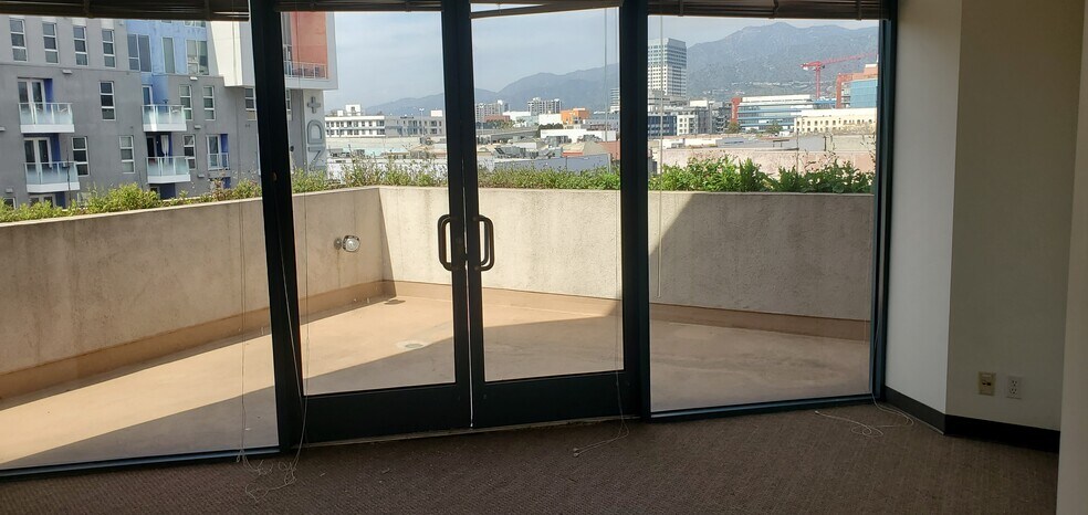 More Photos Of 128-130 N Brand Blvd, Glendale Office For Lease