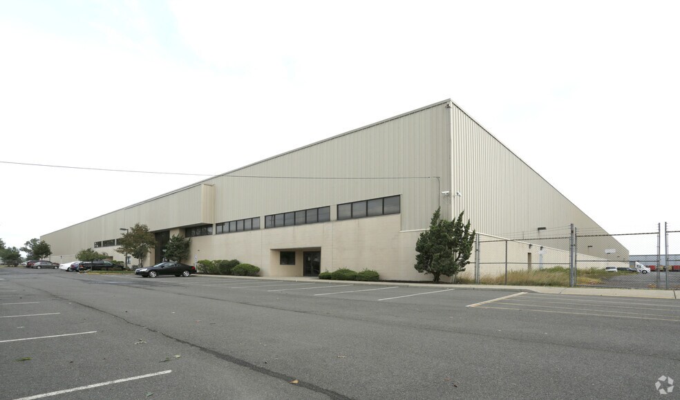 More Photos Of 1500 Rahway Ave, Avenel Industrial For Sale