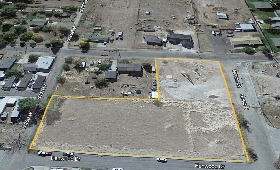 400 250 West  