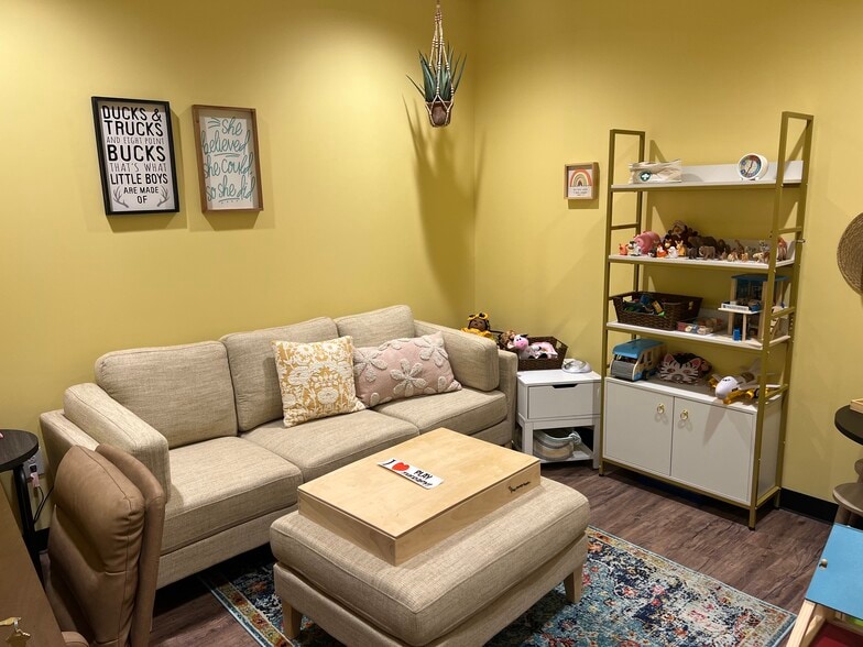 More Photos Of 7205 S 51st Ave, Laveen Medical For Lease