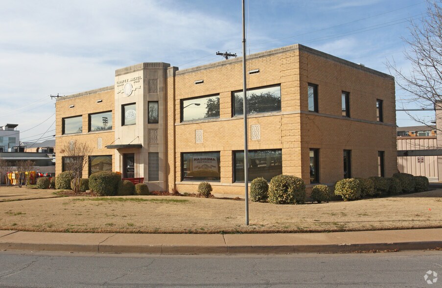 Primary Photo Of 2800 W Lancaster Ave, Fort Worth Office For Sale