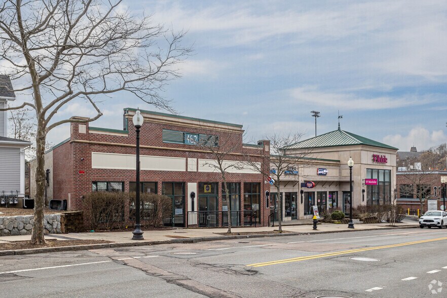 More Photos Of 462 Washington St, Brighton Freestanding For Lease