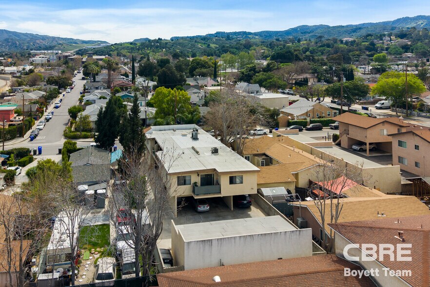 More Photos Of 22607 14th St, Newhall Apartments For Sale