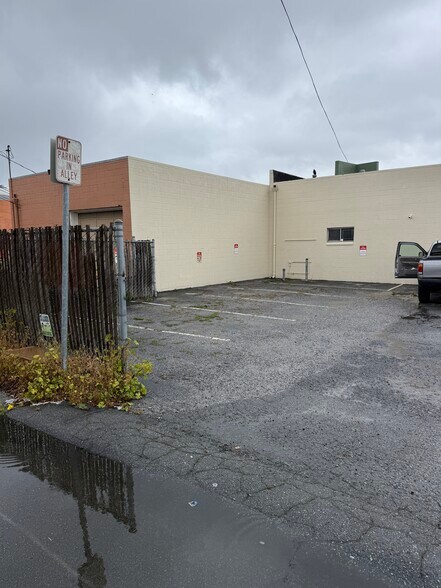 More Photos Of 1148 El Camino Real, San Carlos Storefront For Lease